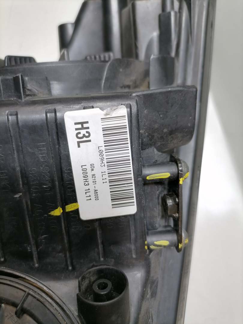 Hyundai I30 GD original Scheinwerfer vorn links Halogen Bj.2013